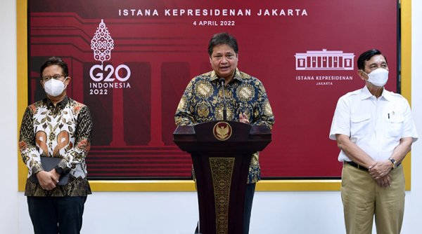 Pemerintah Tetap Awasi dan Kendalikan Situasi Pandemi untuk Menjaga Mobilitas Masyarakat dan Aktivitas Ekonomi selama Ramadhan
