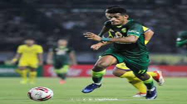 Aji Santoso Benarkan Ricky Kambuaya Hijrah ke Persib Bandung
