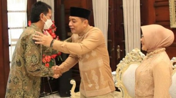 Tradisi Halal Bihalal Terus Jaga Sambil Gerakkan Sektor Ekonomi Kota Surabaya