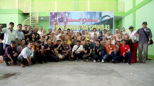 Alumni'83 SMAN Cimindi Ikuti Reuni di Ciranjang Cianjur