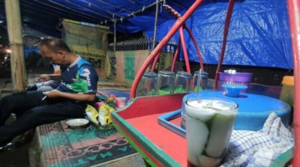Pedagang Es Cincau Raup Penjualan Jutaan Rupiah Selama Mudik Lebaran