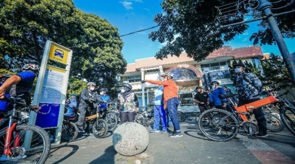 Pemkot Bandung Akselerasi Penyerahan Aset Fasilitas Alun-alun Bandung