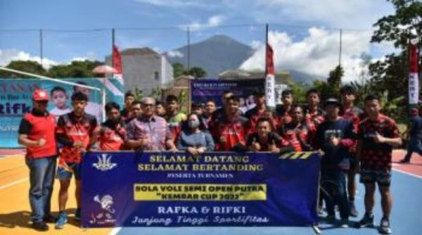 Bupati Kuningan Buka Turnamen Bola Voli "Kembar Cup 2022"