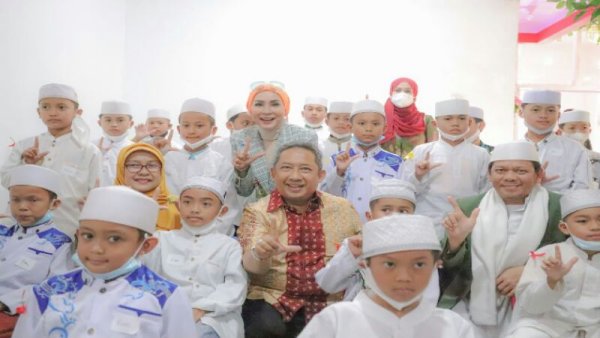 Yana Minta Toko Buku dan Penerbit Bantu Tingkatkan Literasi Warga