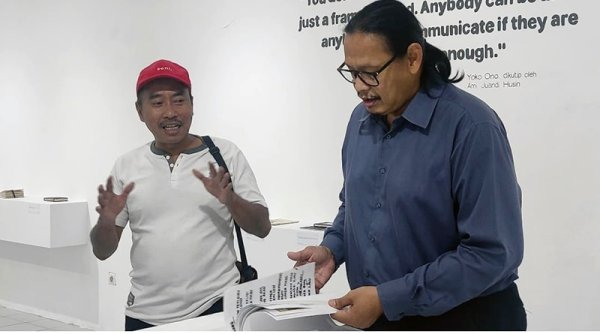 Syakieb Sungkar Menilai "Bandung Artist's Book Exhibition" Mendobrak Mainstream Berkesenian