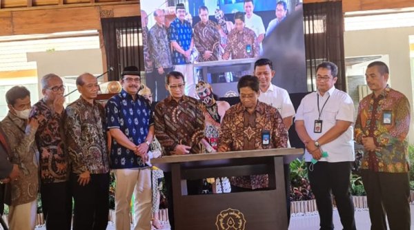Rektor UNS: Saat Ini Krisis Budaya Meluas di Masyarakat. Ini Penjelasannya