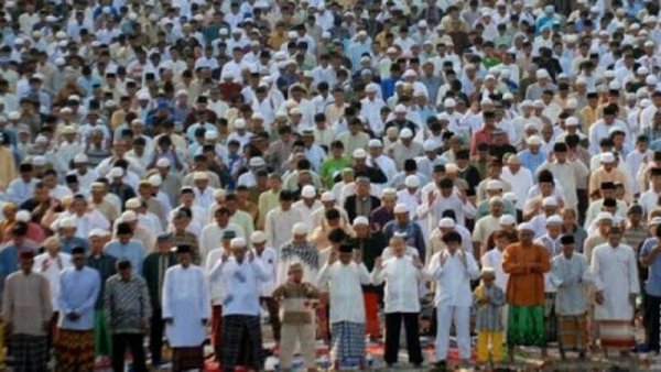 Perangi Islamofobia dengan Rekomitmen Berislam Sesuai Fitrah