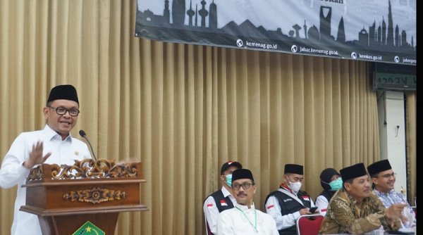 Lepas Jamaah Haji Asal Kabupaten Bandung, Kang Ace Minta Pemerintah Terus Tingkatkan Layanan Terbaik