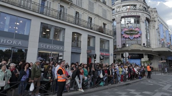 Produk UMKM Indonesia Jadi Sorotan Warga Paris Setelah Diboyong Shopee ke Le BHV Marais