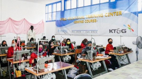 KT&G Mulai Bimbing Peserta "Pusat Pelatihan Kejuruan" Angkatan Keenam, Membantu Masyarakat Kurang Mampu dan Komunitas Lokal