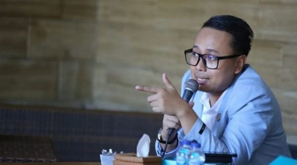 Disinggung Soal Ridwan Kamil, Ahmad : Airlangga Tetap Capres 2024 dengan Siapa Pun Berpasangan