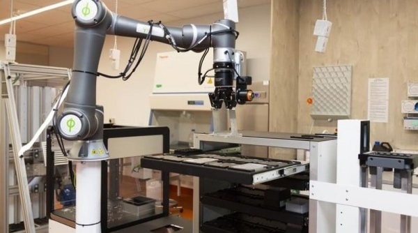 University of Technology Sydney Percepat Aksi Iklim dengan Robot Penganalisis Alga yang Pertama di Dunia