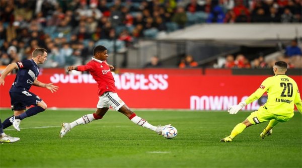 Laga Uji Coba: "Setan Merah" Gasak Melbourne Victory 4-1