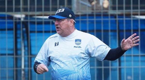 Pemain Persib Diminta Bermain Lebih Disiplin