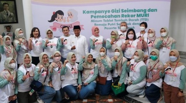 Cegah Stunting, Phapros Ramaikan Kampanye Gizi Seimbang dan Gebyar Minum Tablet Tambah Darah