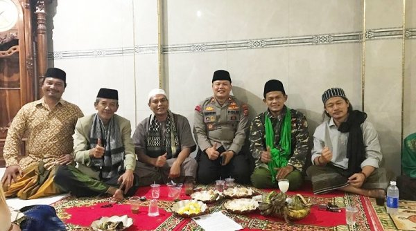 "Jimat Karuhun" Warga NU Baleendah Ngaji Rutinan Malam Jumat