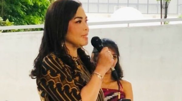 Buka Pameran Artesis 2, Anna Sungkar, "Sekarang Seni Rupa, Gabungan atas Beberapa Disiplin Ilmu"
