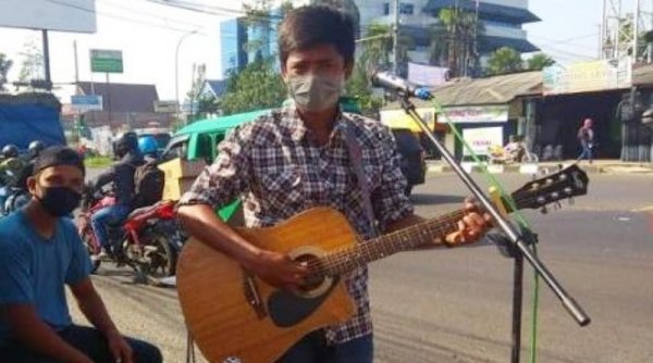 Momen HUT Kemerdekaan RI Jadi Ajang Tagih Janji Seniman Jalanan Kota Bandung