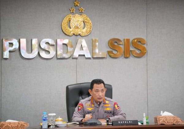 Kapolri, "Raih Lagi Kepercayaan Publik, Hindari Pelanggaran!"
