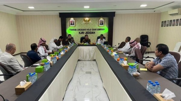 Bertemu Syarikah Saudi, KUH Ingatkan Travel Tak Berizin Bisa Dipidana
