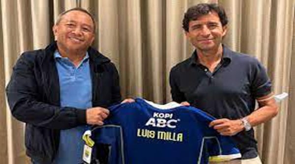 Maung Bandung Persib Miliki Pelatih Kelas Dunia