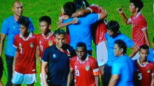 Tangis Haru Pecah Iringi Kemenangan Timnas Garuda Muda U-16 Lolos ke Final