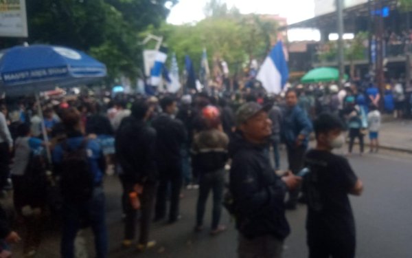 Jelang Laga Kontra Persib Bandung dengan Persija Jakarta, Ribuan Suporter Aksi Unjuk Rasa
