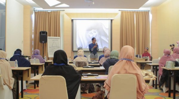 Bantu Para Lajang Temukan Jodoh, Sekolah Cinta PPA Institute Sukses Nikahkan 567 Pasangan