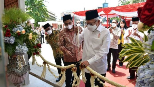 Resmikan Kantor MUI Jateng, Wapres Minta Ulama Terus Tegakkan "Khittah Ishlahiyah"