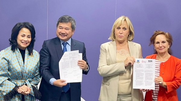 Aksi Konkrit W20 Indonesia Dorong Kerjasama Ekonomi Kreatif antara Kabupaten Garut dan W20 Italia Lewat Pameran Kulit di Lineapelle