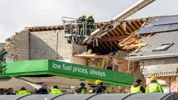 10 Tewas, 8 Lainnya Terluka dalam Ledakan Pompa Bensin di Irlandia