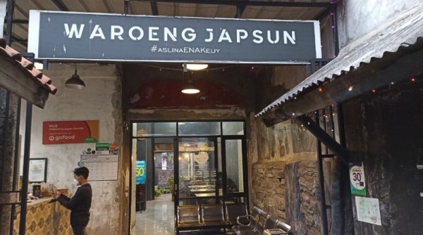 Di Majalaya, Ada Kedai Ramen dan Sushi Toping Bumbu Khas Sunda