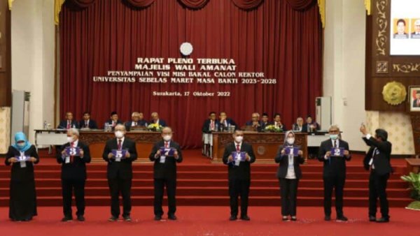 8 Dosen UNS Bersaing Perebutkan Jabatan Rektor Periode 2023-2028