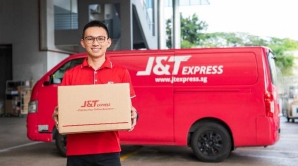 J&T Express Singapore Raih Gelar "Excellent Employee" dan "Partner Experience" di Asian Experience Awards 2022