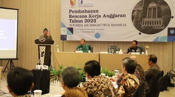 Perumda Tirta Raharja Rapat Rencana Kerja Tahun 2023 di Kuningan