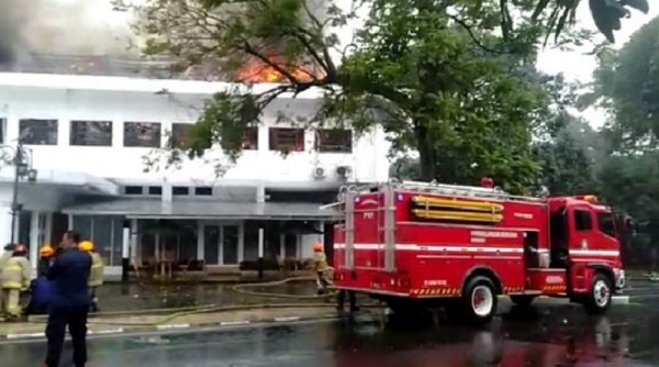 Apa Penyebab Kebakaran Gedung Bapelitbang di Balai Kota Bandung?