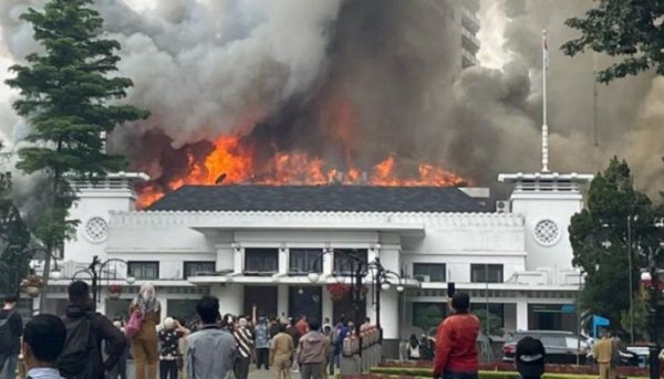 Gedung Bapelitbang Kota Bandung Kebakaran