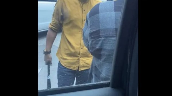Setelah Videonya Beredar, Pelaku Pemukulan dengan Tongkat Baseball Melarikan Diri