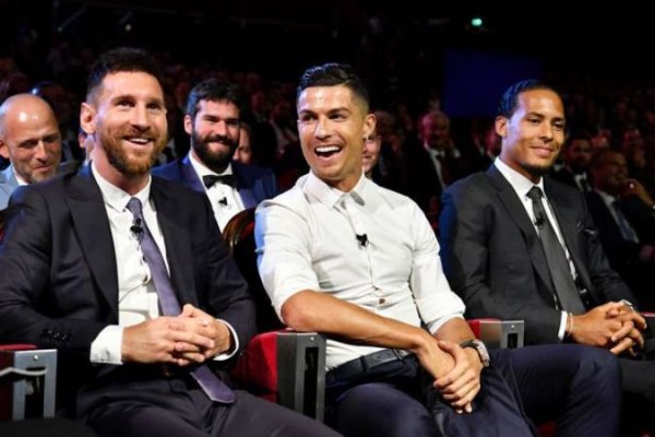 Cristiano Ronaldo Puji Lionel Messi Sebagai Pesepak Bola Ajaib