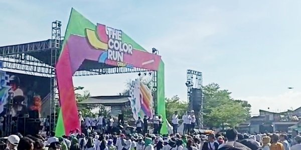 Dihadiri H Cuncun dan HM Dadang Supriatna, Colour Run Soljer Dipadati Ribuan Pengunjung