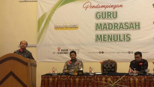 Pengembangan Keprofesian Berkelanjutan Guru Madrasah Diarahkan ke Publikasi Ilmiah