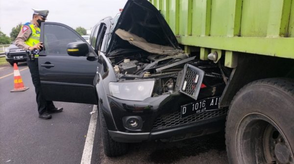 Pajero Tabrak Bokong Tronton, Kepala BKD Jabar Tewas