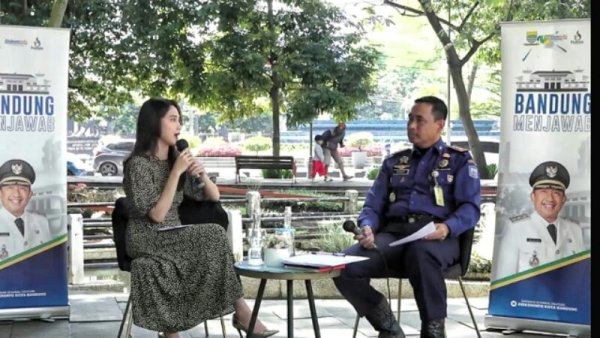 Monyet ‘Turun Gunung’ ke Permukiman, BMKG dan Diskar PB Ingatkan Warga Jangan Panik