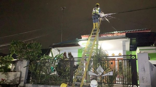 PLN Kebut Pemulihan Jaringan Pascaerupsi Gunung Semeru, Kurang dari 12 Jam Listrik 29 Ribu Pelanggan Sudah Kembali Menyala
