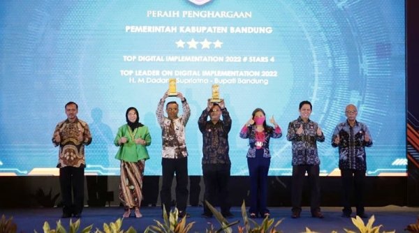 Lagi, Pemkab Bandung Borong Dua Penghargaan Pada Ajang Top Digital Awards 2022