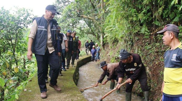 Posko Pemprov Jabar Gelar Latihan Kemandirian Para Korban Bencana di Cianjur
