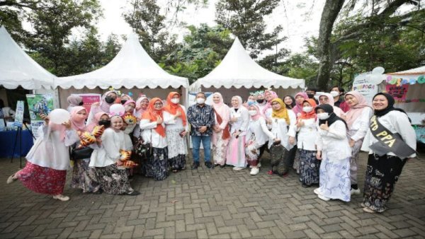 Hari Ibu, Setarakan Kedudukan Perempuan dengan Kaum Lelaki
