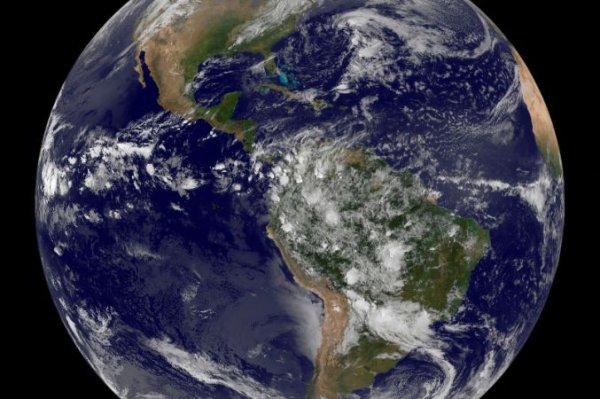 Planet Berputar Menjadi Bintang Seperti Kiamat Bumi