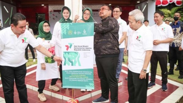 Buka Hari Amal Bhakti ke-77, Menag: Tahun Emas Kementerian Agama