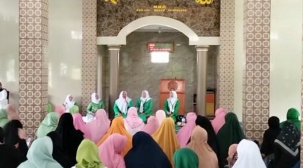 Pengajian Rutinan Fatayat NU Kab. Bandung Dihadiri Camat Camgkuang